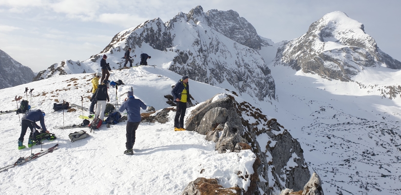 Gute Bedingungen für die Eiskletter- und Skitourenkurse - Gute Bedingungen für die Eiskletterkurse und Skitourenkurse