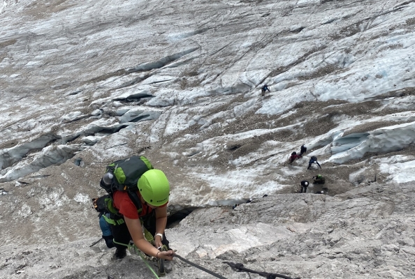 Zugspitze durchs Höllental: Warum unsere geführten Touren weiterhin stattfinden - Zugspitze durchs Höllental: Warum unsere geführten Touren weiterhin stattfinden