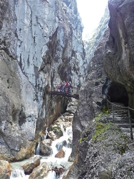 Mountain hike to the Zugspitze through the Wetterstein...