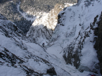 Privatführung: Eisklettern am Jochberg "Rechtes Gully WI4"
