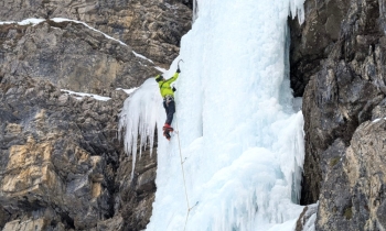 Advanced Ice Climbing Course in Lüsens –...
