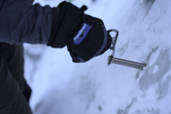 Advanced Ice Climbing Course in Lüsens – Multi-Pitch Ice Climbing (3 Days)