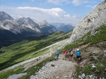 Mountain hike to the Zugspitze via the Gatterl