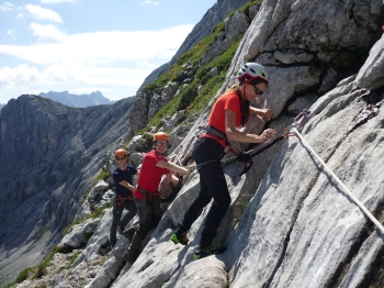 Grundlehrgang Alpines Bergsteigen Teil 1