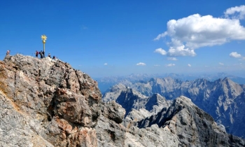 Hiking tour onto Zugspitze (2962m) via Reintal 22.08 -...
