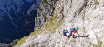 Mountain tour onto the Große Waxenstein