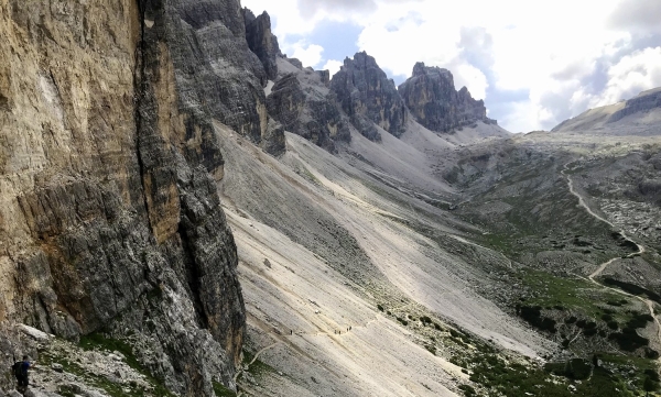 Beautiful hike through the Ampezzaner Dolomites 09.07 - 13.07.2024