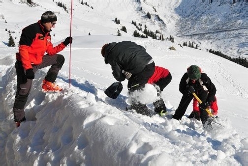 Freeride Safety - LVS Training und Erste Hilfe für Skitourengeher und Freerider vom 22.02 - 23.02.2025