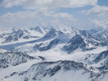 Venter Runde - Classic skitour crossing through the Ötztaler alps (5 days) 09.04 - 13.04.2025